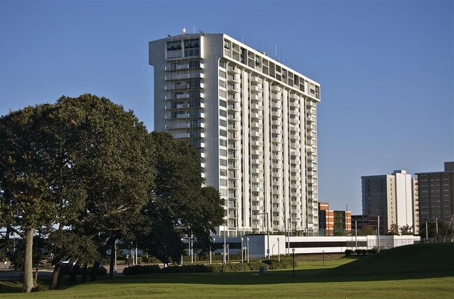 Building Photo - 4004 Atlantic Ave Unit 508 Rental