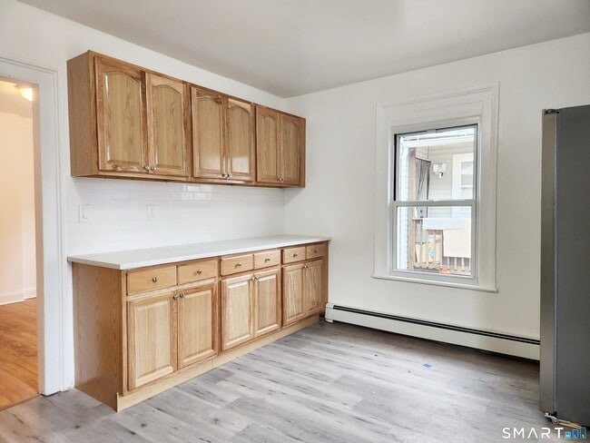 Photo - 202 Harral Ave Unit B