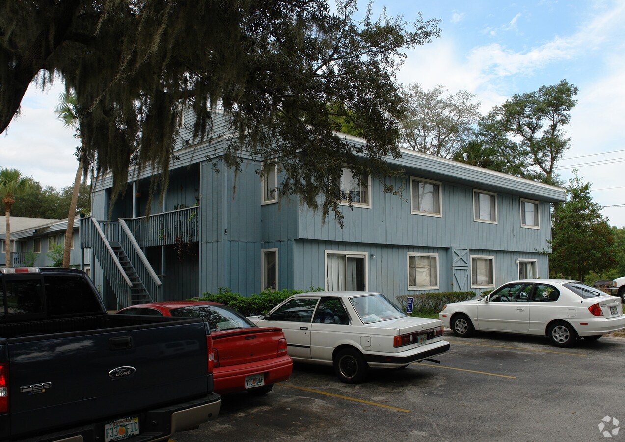 Mariner's Village Apartments - Mariner's Village Apartments