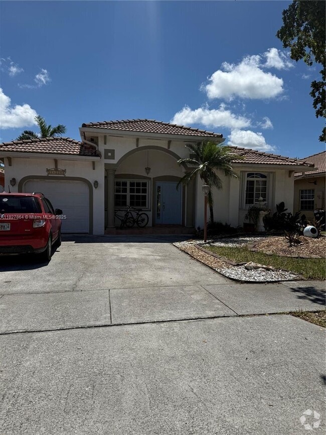Building Photo - 18226 SW 145th Ave Rental