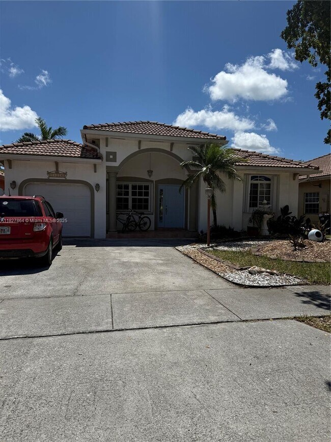 Building Photo - 18226 SW 145th Ave Rental