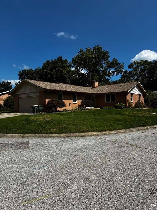 108 Creighton Rd