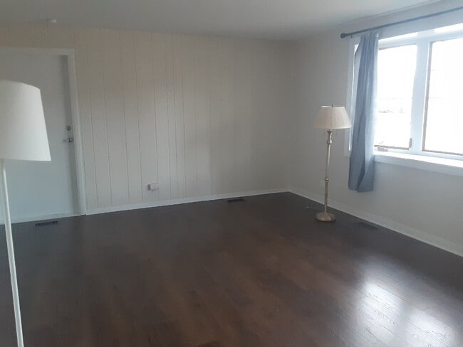 Sala de estar - 3210 Grand Blvd