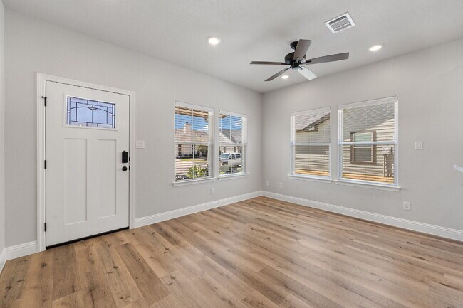 Photo - 3-Bed Oasis on Reverie Rd with Spacious 1612 Sq Ft Layout - Perfect for Your Family!