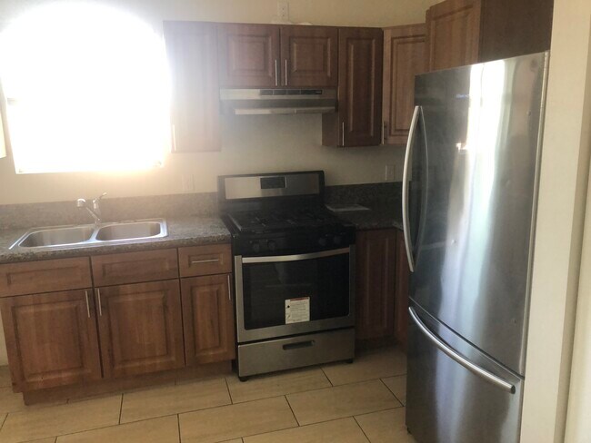 Photo - 2508 Naomi Ave Unit 2508 Naomi 3