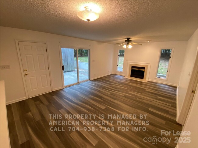 Photo - 148 Purple Finch Ln