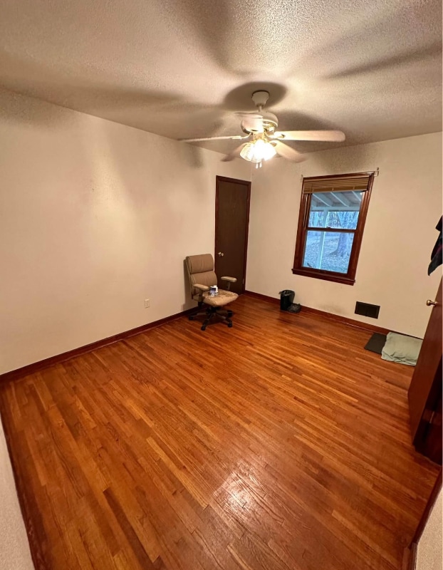 Photo - 309 Williams Rd