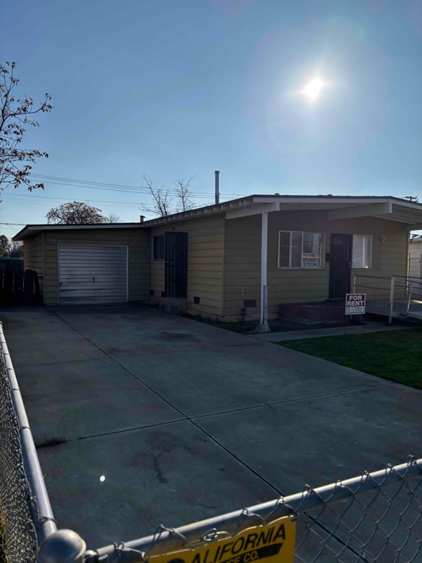 Photo - 237 W Strother Ave