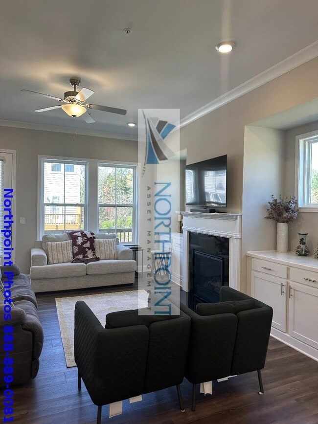 300 Overture Ct SE