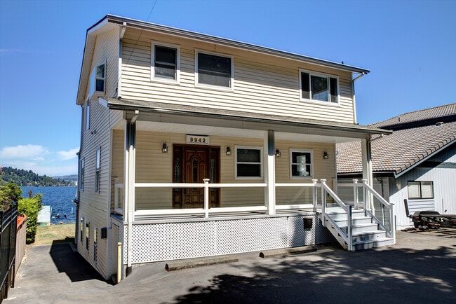 Photo - 9942 Rainier Ave S