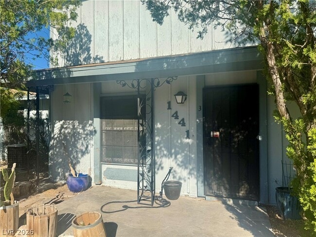 Building Photo - 1441 Dorothy Ave Unit 3