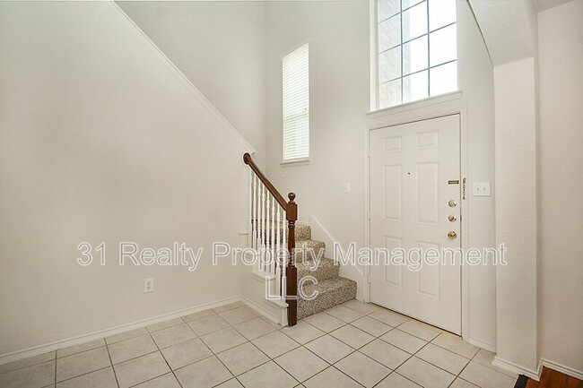 Photo - 5809 Deer Run Dr