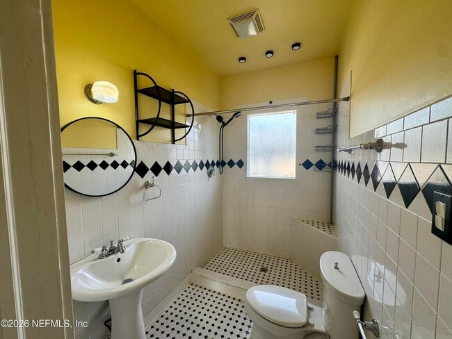 Photo - 1250 Dancy St