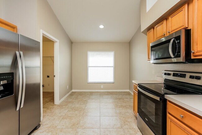 Photo - 1412 Bloomingdale Trails Boulevard