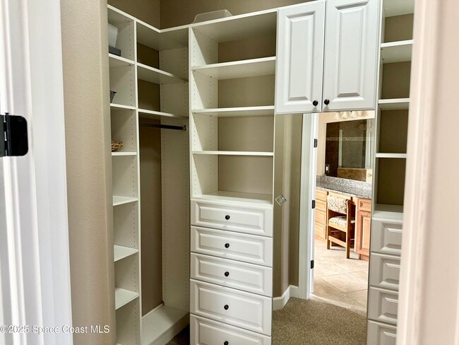 Photo - 3168 Drummond Way