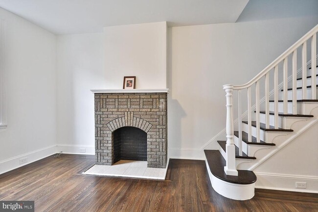 Photo - 1308 E Oxford St