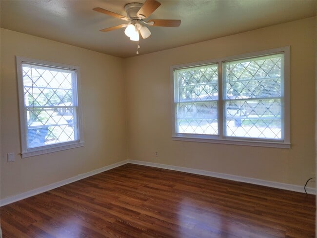 Building Photo - 2914 Vance