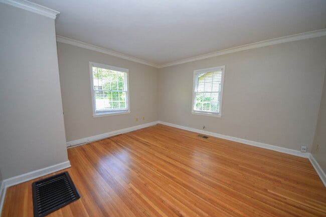 Photo - Charming 1 bed, 1 bath duplex.