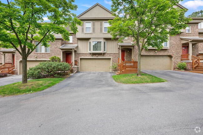 Building Photo - 6352 Aspen Ridge Blvd Rental