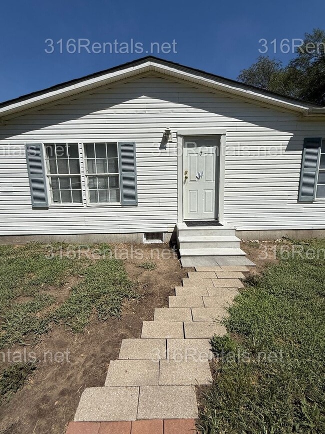 Photo - 800 W 81st St S