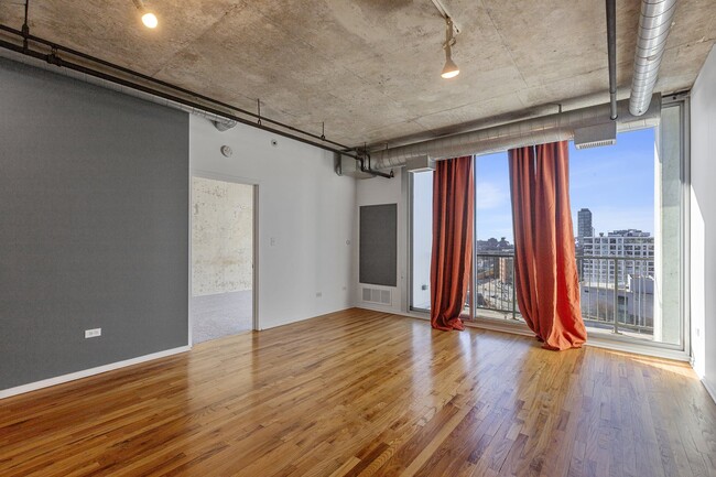 700 W Van Buren St, Unit 1307, Chicago, IL 60607 - 933 W Van Buren St Unidad 1307 Rental