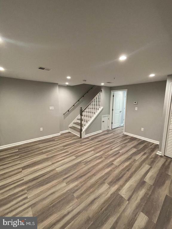 Photo - 620 20th St NE