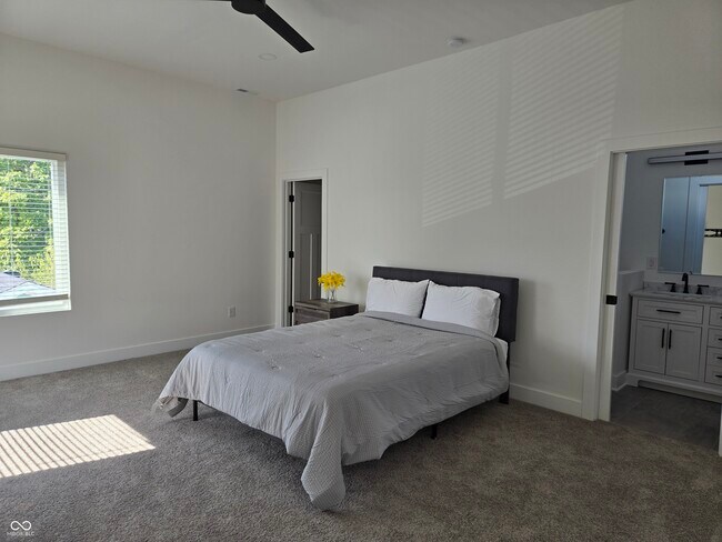 Photo - 1026 St Peter St