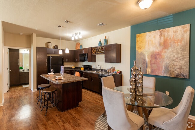 2 BR 2 BA 1062 SF