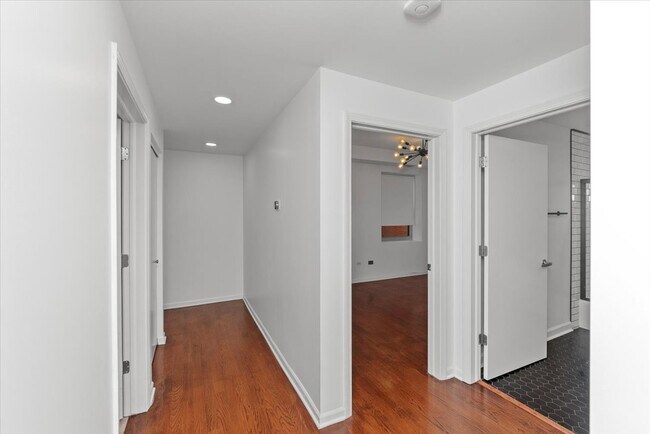 Photo - 744 W Fullerton Ave Unidad 202