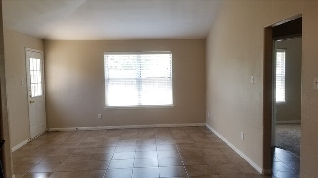 Building Photo - 3935 Cary Creek Dr