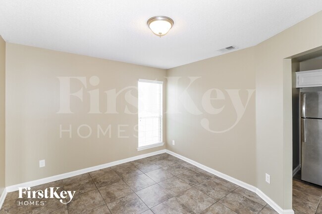 Photo - 7549 Starfire Cove