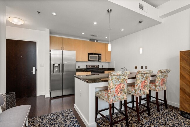 Photo - Fully Furnished Studio Condo at The Adelicia