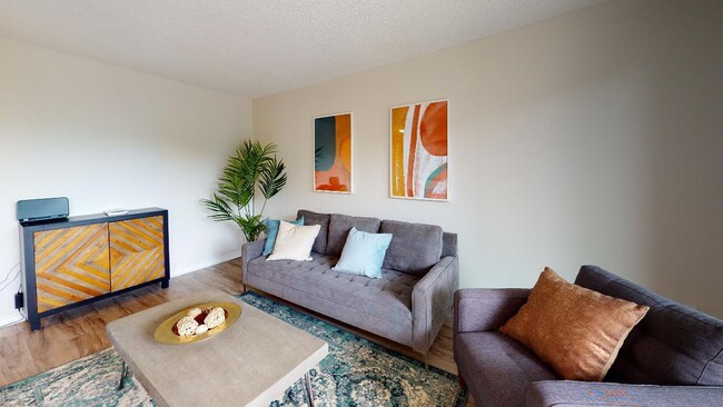 Photo - 860 Blackthorne