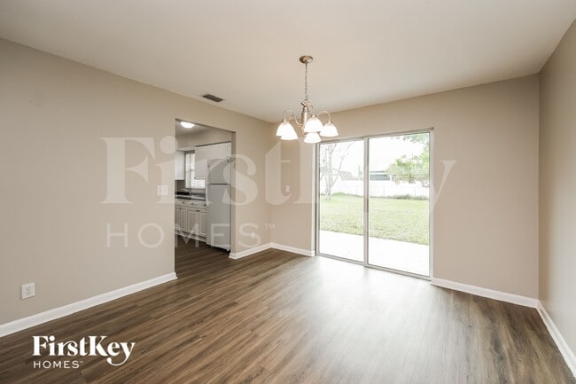 409 SE 4th Terrace