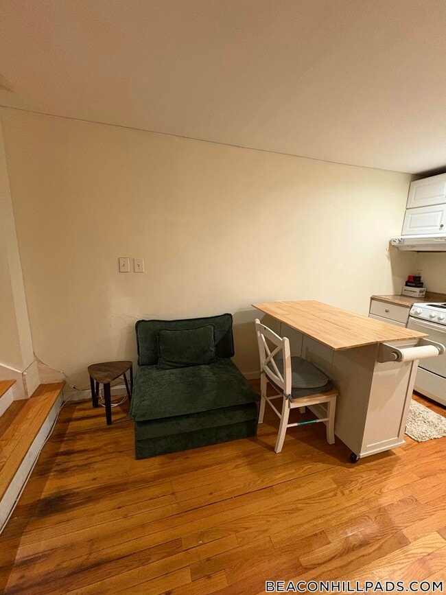 Photo - 28 Phillips St Unidad M