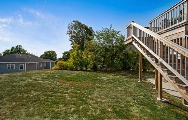 Photo - 72 Kilby St Unit Woburn 2Bed 1Bath