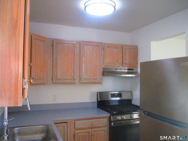 Building Photo - 1 Walter Ave Unit APT 15