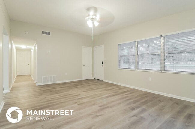 Photo - 1100 S Bay Ave