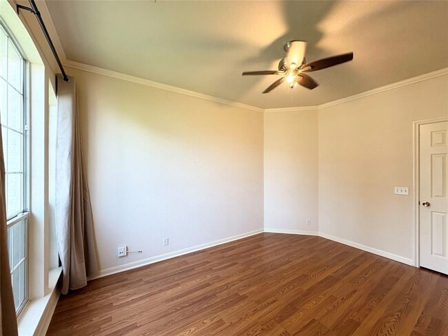 Photo - 7006 Rambollet Terrace