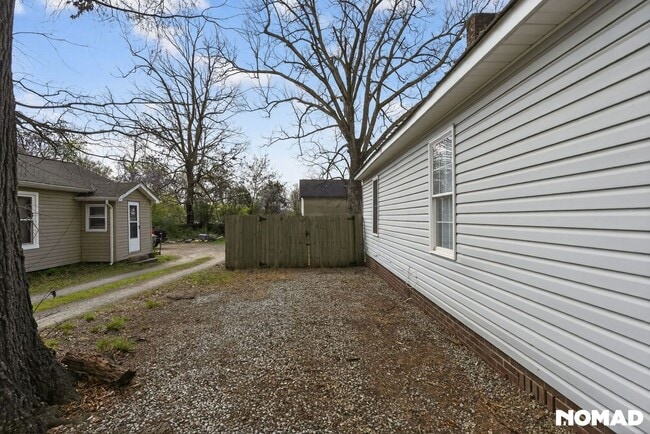 Photo - 2114 Brantley Rd