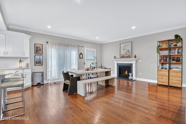 Photo - 27 5th St