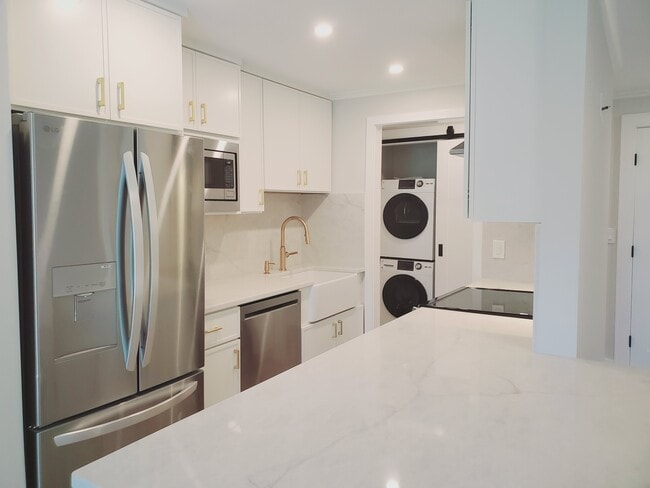 Photo - 85 Riverside Ave Unit F7
