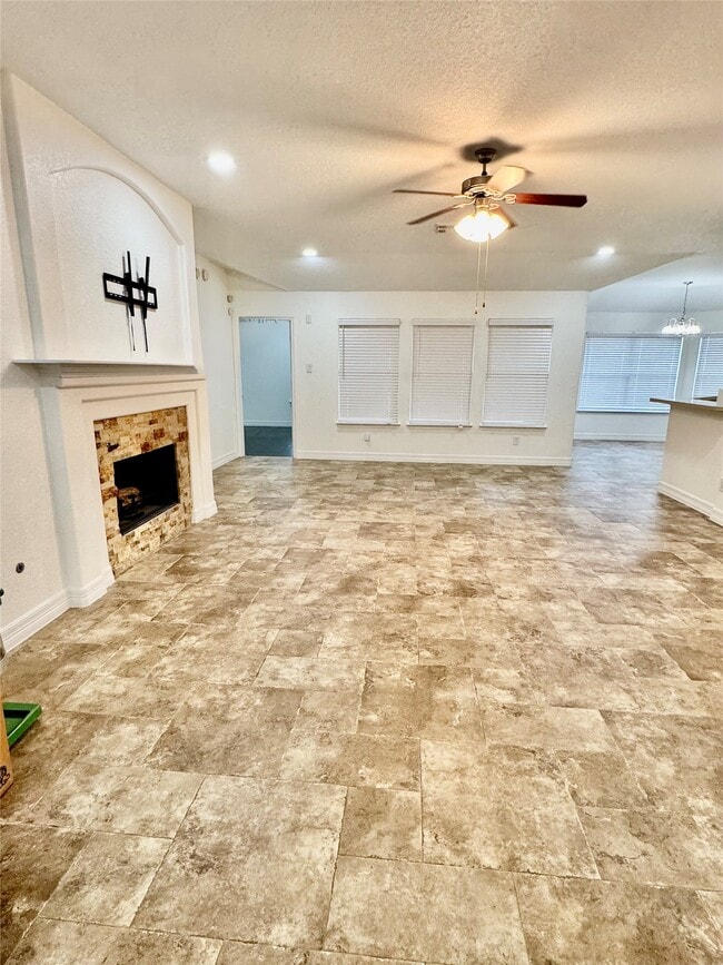 Building Photo - 21424 Quail Point Ln