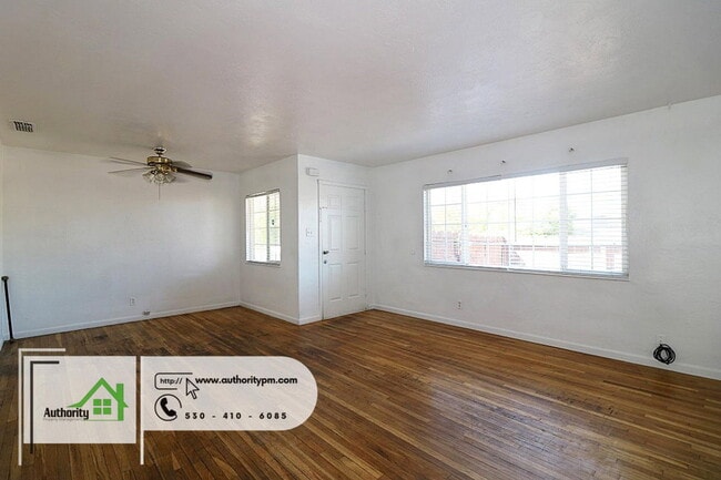 715 Leila Ave