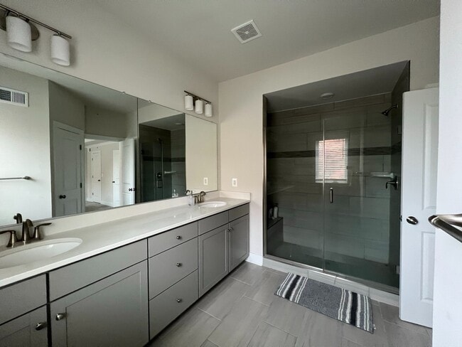 Photo - 15540 Smoke Box Way