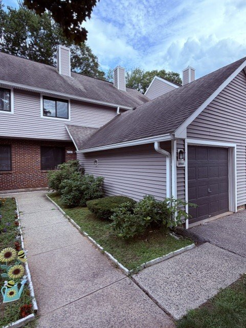2703 Mill Pond Dr