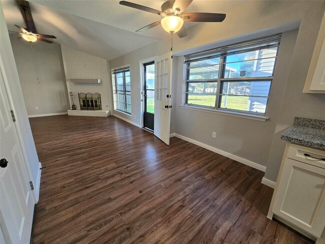 Photo - 1411 Dorsetshire Dr