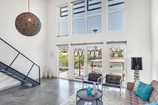 Building Photo - 401 9th Ave N Unit #615