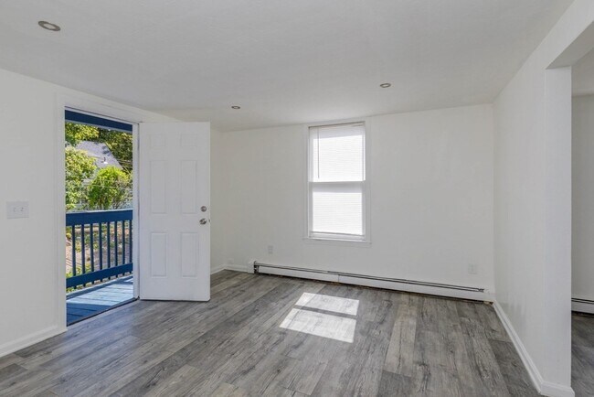 Photo - 13 Greenwood St Unit 3
