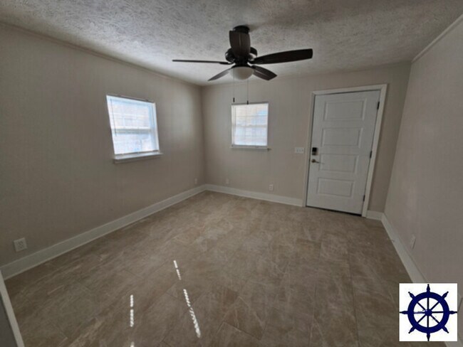 Photo - 7514 Jefferson Ave